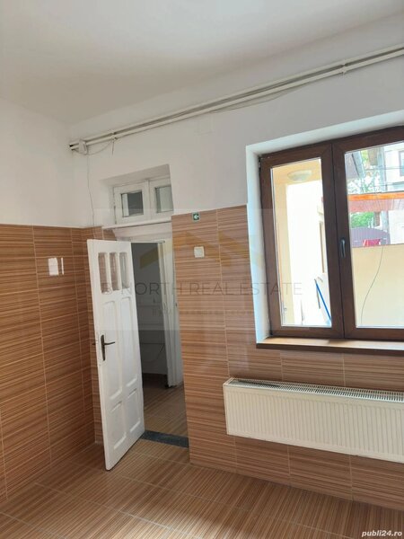 13 Septembrie, casa 4 camere de inchiriat, ideal sediu firma.